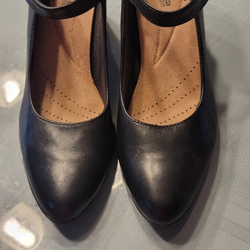 2 pairs for price of 1! Blk Patent leather Franco Sarto loafers/Blk Mary Janes! - Picture 8 of 10